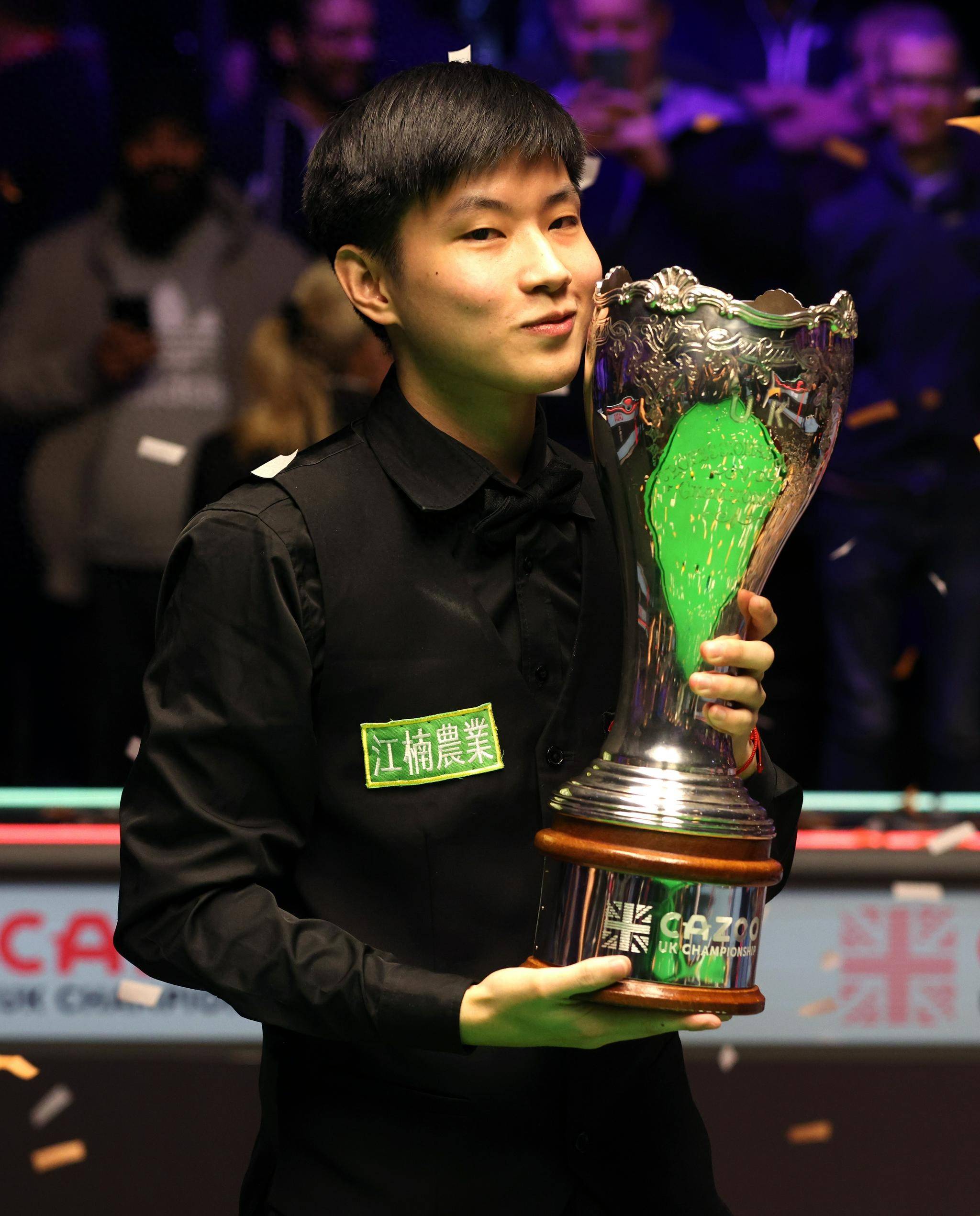 一个备受争 一个备受争